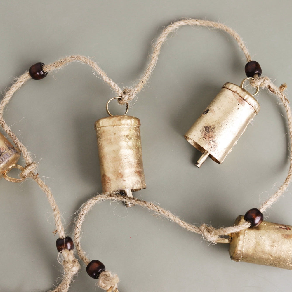 Cylindrical Metal Bell Cluster