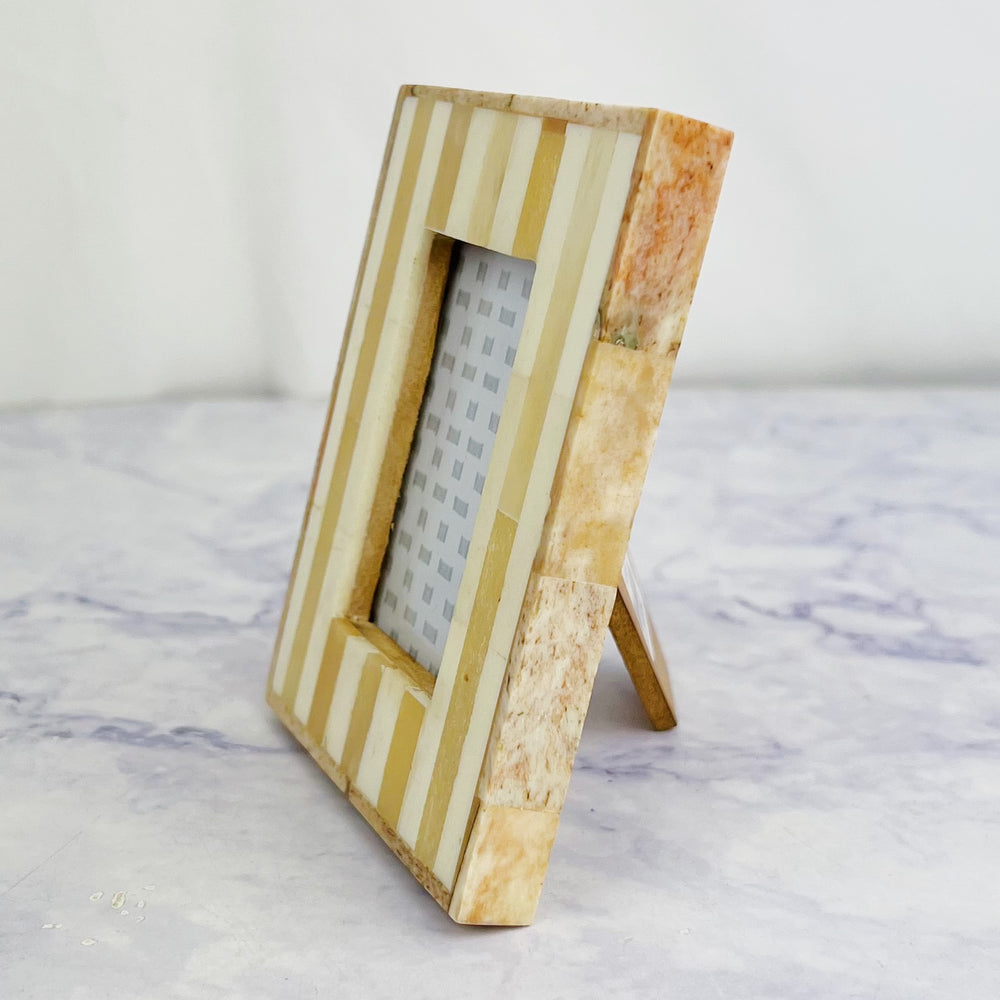 2" x 3" Two-Toned Bone Frame with Stand