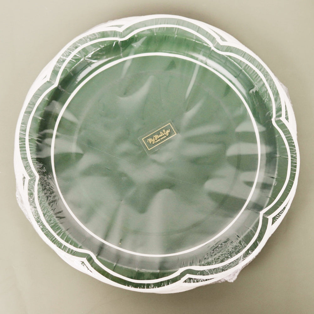 Green Scalloped Paper Plate Set