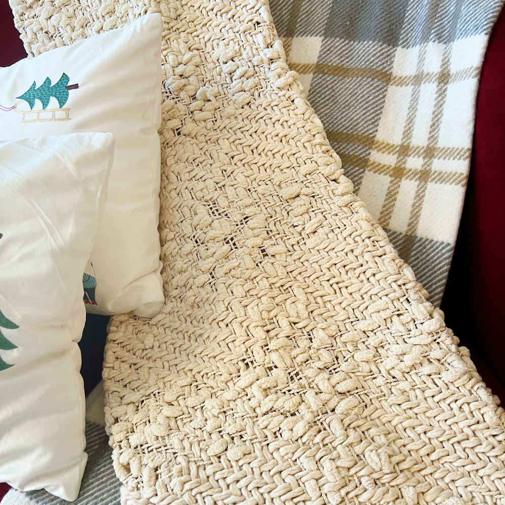 Cable Knit Cotton Throw