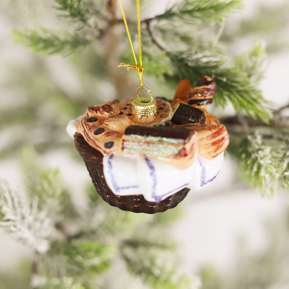 I Love Carbs Ornament