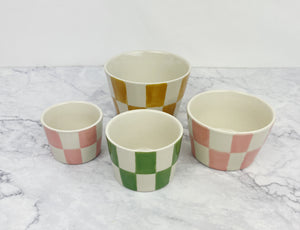 
                
                    Load image into Gallery viewer, Checkered Stoneware Nesting Bowls
                
            