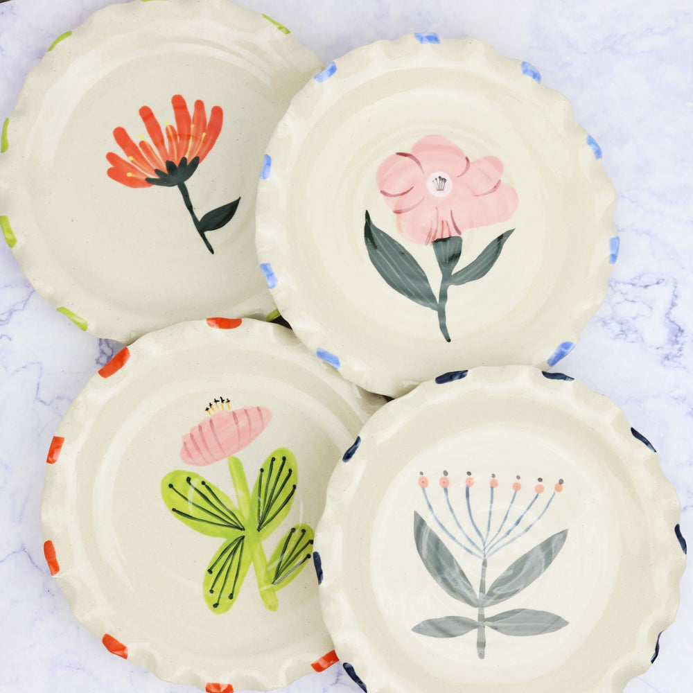 Ruffled Stoneware Plate