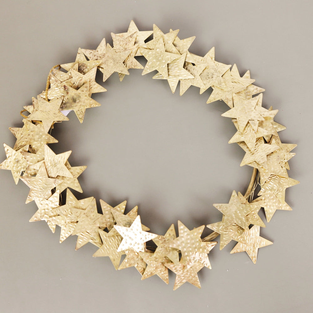 Gold Metal Stars Wreath