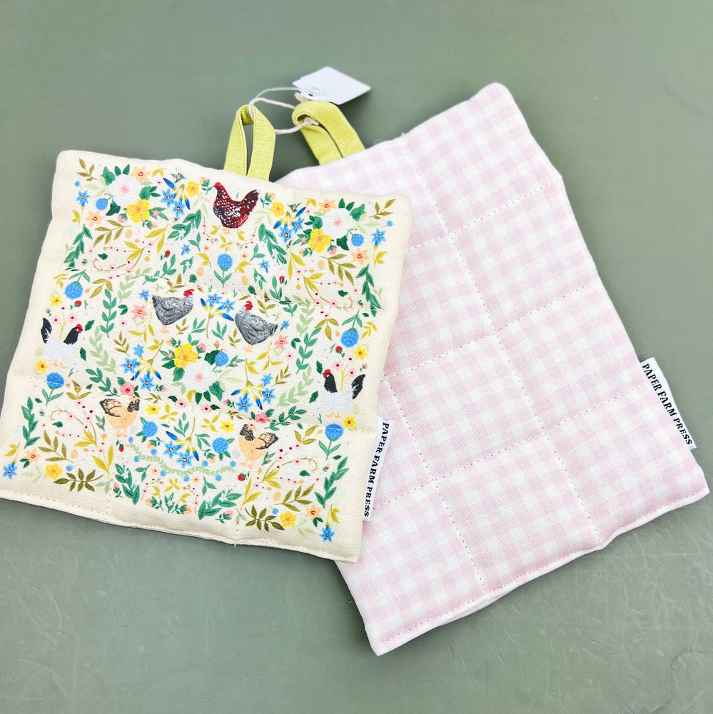 Chickens and Flowers Pot Holder Set