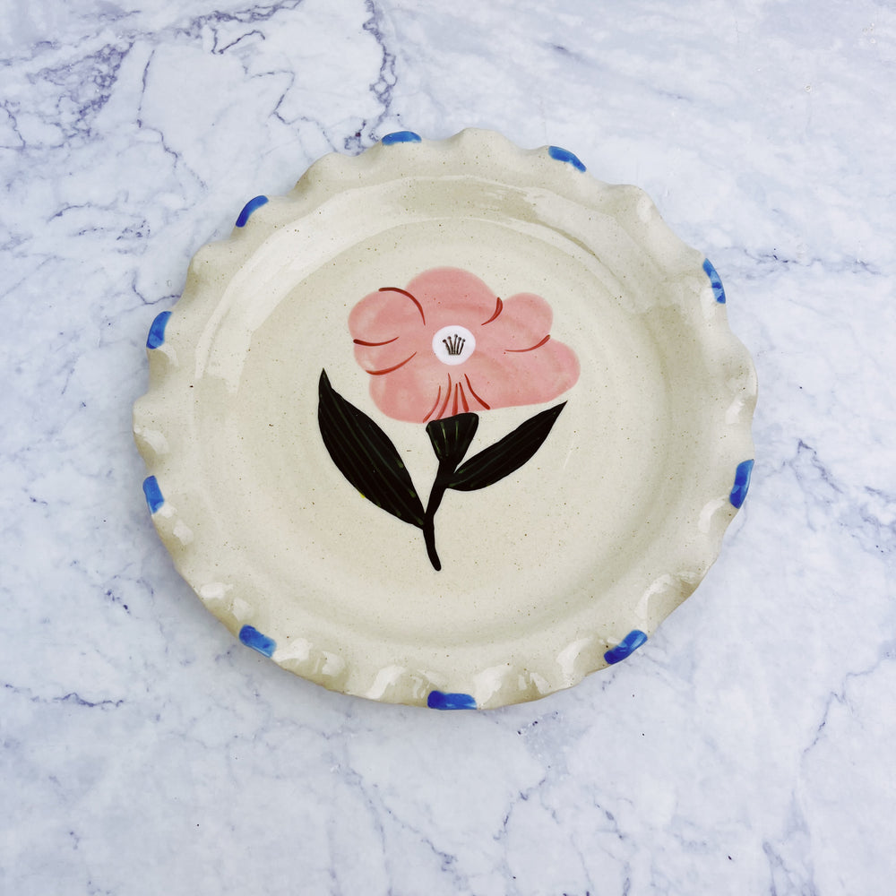 Ruffled Stoneware Plate