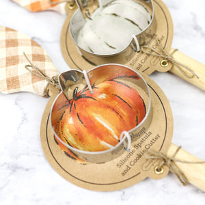 
                
                    Load image into Gallery viewer, Gingham Spatula &amp;amp; Pumpkin Cookie Cutter Set
                
            