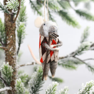 
                
                    Load image into Gallery viewer, Garden Mouse Ornament
                
            