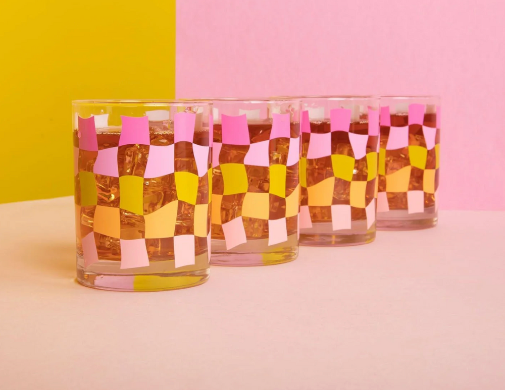 Pink Wavy Checkered Rocks Glass
