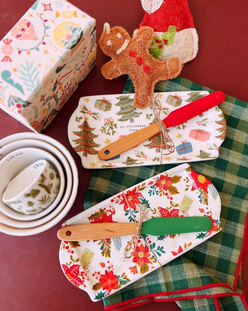 Christmas Tree Everything Dish with Spatula