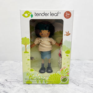 Tender Leaf Wooden Doll Set