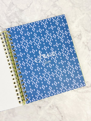 
                
                    Load image into Gallery viewer, 2024 Mint Daisy Spiral Planner
                
            