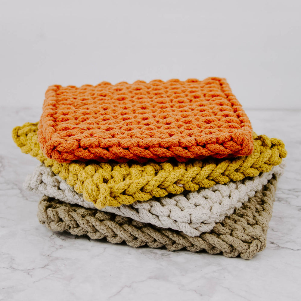 
                
                    Load image into Gallery viewer, Spice Inspired Woven Pot Holder
                
            